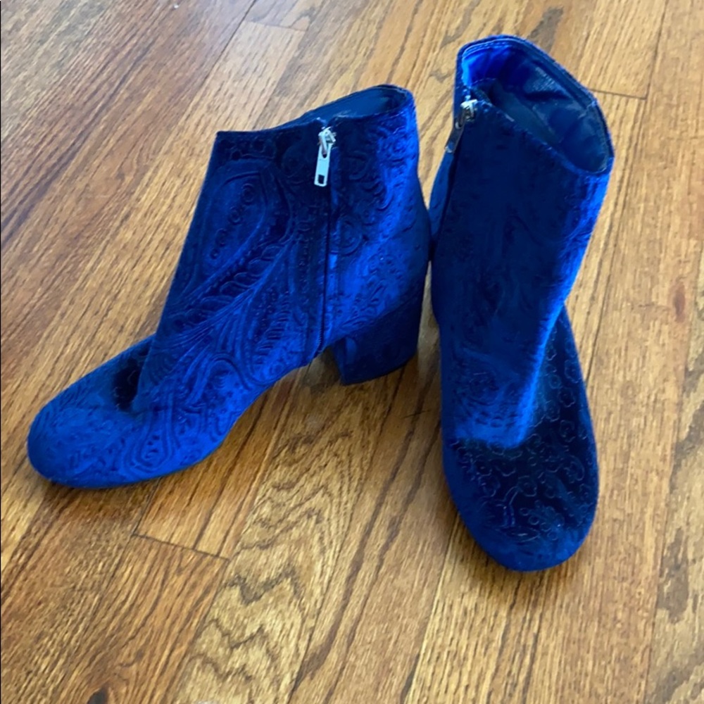 Women’s booties